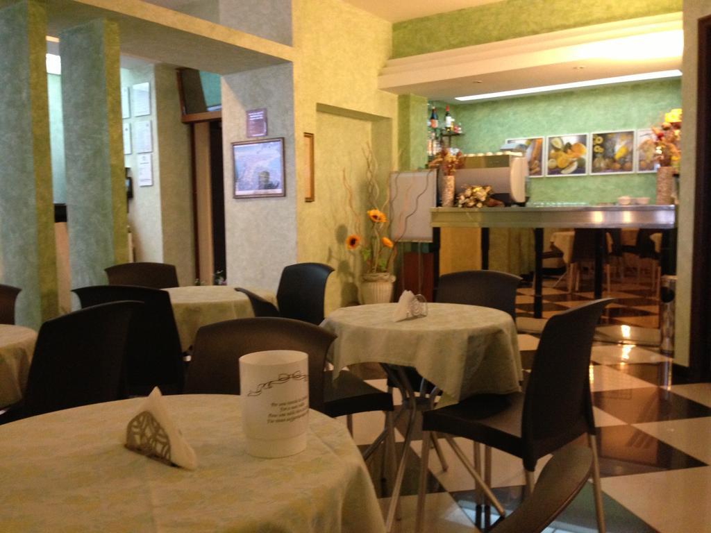 Hotel Ristorante Stellato Trebisacce Exteriér fotografie