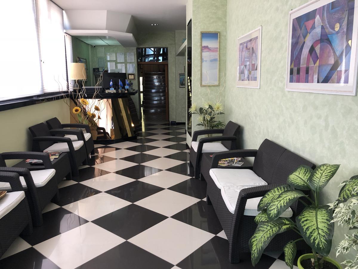 Hotel Ristorante Stellato Trebisacce Exteriér fotografie